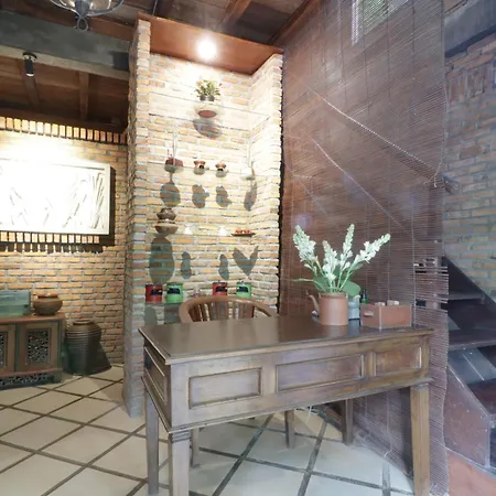 Nila House, Sharia Family Home Stay-3